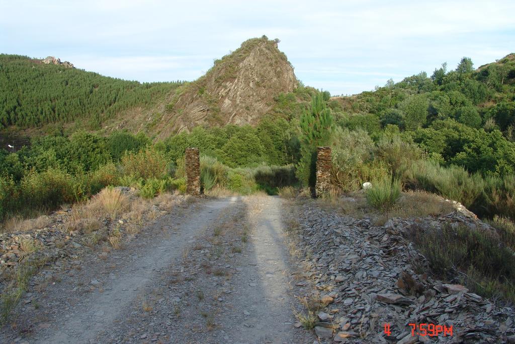 Castelo Do Mau Vizinho Hotel Orjais Eksteriør billede
